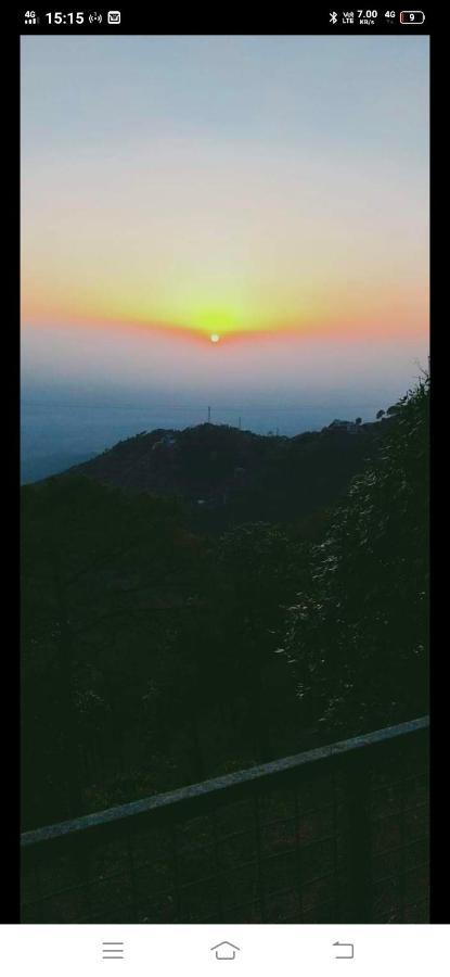 Apartamento Kanda Road 4 Kasauli Exterior foto